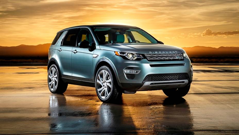 A Land Rover movimentou a madrugada da imprensa especializada europeia ao revelar em detalhes o novo Discovery Sport | <a href="https://gutenberg.quatrorodas.abril.com.br/noticias/saloes/paris-2014/land-rover-revela-discovery-sport-detalhes-798743.shtml" rel="migration"></a>