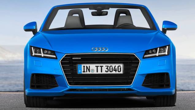 Para o TT, estão disponíveis os blocos 2.0 TDI (a diesel) e 2.0 TFSI (a gasolina) | <a href="https://gutenberg.quatrorodas.abril.com.br/noticias/saloes/paris-2014/audi-exibe-tt-tts-roadster-802308.shtml" rel="migration">Leia mais</a> Para o TT, estão disponíveis os blocos 2.0 TDI (a diesel) e 2.0 TFSI (a gasolina) | <a href="https://gutenberg.quatrorodas.abril.com.br/noticias/saloes/paris-2014/audi-exibe-tt-tts-roadster-802308.shtml" rel="migration">Leia mais</a>