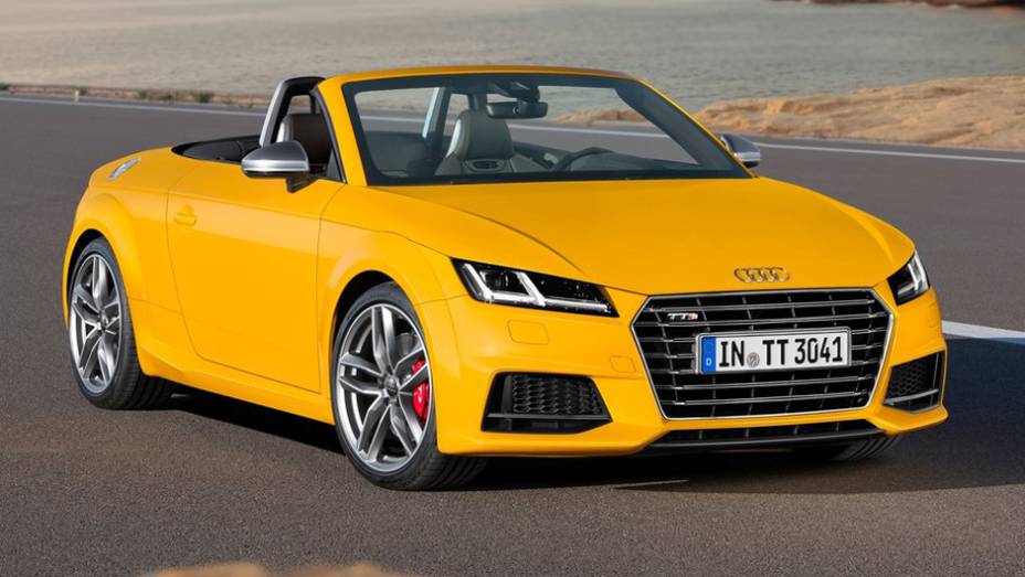 O mesmo bloco 2.0 TFSI do TT equipa o TTS, mas reconfigurado para 310 cv e 38,75 kgfm | <a href="https://gutenberg.quatrorodas.abril.com.br/noticias/saloes/paris-2014/audi-exibe-tt-tts-roadster-802308.shtml" rel="migration">Leia mais</a>