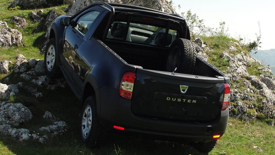 O pre&ccedil;o do processo &eacute; estimado em 3 mil euros | <a href="https://gutenberg.quatrorodas.abril.com.br/noticias/fabricantes/dacia-oficializa-duster-picape-805080.shtml" rel="migration">Leia mais</a>