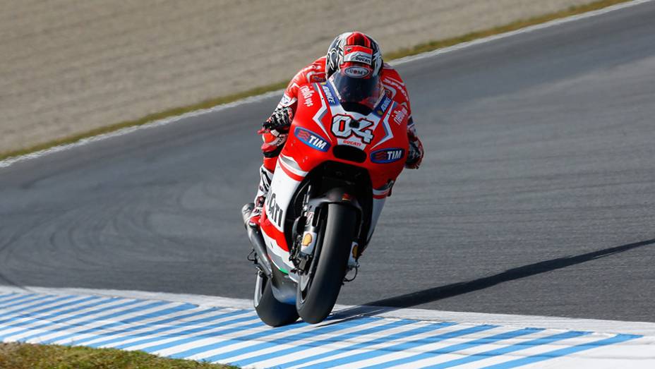 Andrea Dovizioso foi o mais rápido da sexta-feira nos treinos da MotoGP em Motegi | <a href="https://gutenberg.quatrorodas.abril.com.br/moto/noticias/motogp-dovizioso-mais-rapido-motegi-805474.shtml" rel="migration">Leia mais</a>