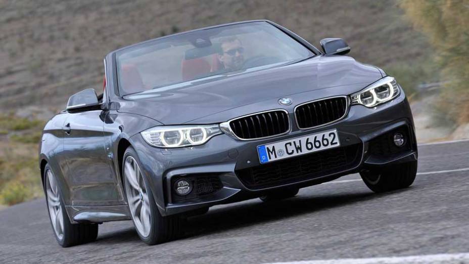 A BMW mostrou as primeiras imagens oficiais do Série 4 Conversível | <a href="https://gutenberg.quatrorodas.abril.com.br/noticias/fabricantes/bmw-lanca-serie-4-conversivel-756972.shtml" rel="migration">Leia mais</a>