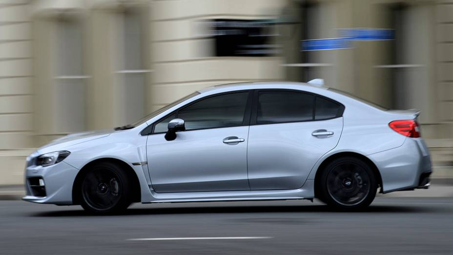 Carroceria mescla detalhes clássicos com alguns elementos esportivos | <a href="https://gutenberg.quatrorodas.abril.com.br/noticias/fabricantes/subaru-apresenta-wrx-salao-automovel-806204.shtml" rel="migration">Leia mais</a> Carroceria mescla detalhes clássicos com alguns elementos esportivos | <a href="https://gutenberg.quatrorodas.abril.com.br/noticias/fabricantes/subaru-apresenta-wrx-salao-automovel-806204.shtml" rel="migration">Leia mais</a>