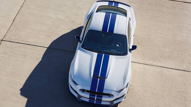 Assim, são entregues mais de 500 cavalos de potência e mais de 55 mkgf de torque | <a href="https://gutenberg.quatrorodas.abril.com.br/noticias/fabricantes/ford-mostra-shelby-gt350-mustang-815356.shtml" rel="migration">Leia mais</a> Assim, são entregues mais de 500 cavalos de potência e mais de 55 mkgf de torque | <a href="https://gutenberg.quatrorodas.abril.com.br/noticias/fabricantes/ford-mostra-shelby-gt350-mustang-815356.shtml" rel="migration">Leia mais</a>