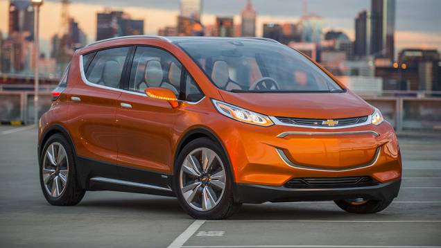 O Bolt EV é constituído de materiais leves, como alumínio, fibra de carbono, magnésio e, até mesmo, tecido | <a href="https://gutenberg.quatrorodas.abril.com.br/noticias/saloes/detroit-2015/chevrolet-surpreende-bolt-ev-concept-824540.shtml" rel="migration">Leia mais</a> O Bolt EV é constituído de materiais leves, como alumínio, fibra de carbono, magnésio e, até mesmo, tecido | <a href="https://gutenberg.quatrorodas.abril.com.br/noticias/saloes/detroit-2015/chevrolet-surpreende-bolt-ev-concept-824540.shtml" rel="migration">Leia mais</a>