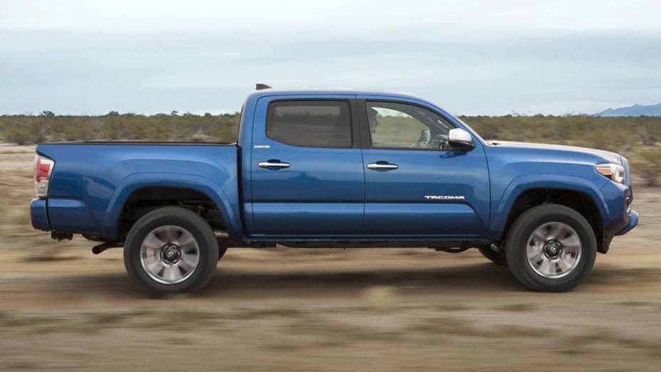 O modelo deverá rivalizar com Chevrolet Silverado e GMC Canyon | <a href="https://gutenberg.quatrorodas.abril.com.br/noticias/saloes/detroit-2015/toyota-desvenda-tacoma-2016-825020.shtml" rel="migration">Leia mais</a>