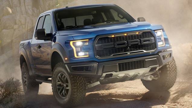 As picapes também têm vez no Salão de Detroit, e, nesta segunda-feira, a Ford mostrou a nova F-150 Raptor | <a href="https://gutenberg.quatrorodas.abril.com.br/noticias/saloes/detroit-2015/ford-revela-picape-f-150-raptor-2017-825040.shtml" rel="migration">Leia mais</a> As picapes também têm vez no Salão de Detroit, e, nesta segunda-feira, a Ford mostrou a nova F-150 Raptor | <a href="https://gutenberg.quatrorodas.abril.com.br/noticias/saloes/detroit-2015/ford-revela-picape-f-150-raptor-2017-825040.shtml" rel="migration">Leia mais</a>