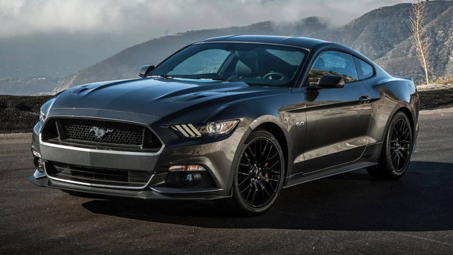 Ford Mustang | <a href="https://gutenberg.quatrorodas.abril.com.br/noticias/mercado/finalistas-2015-premio-carro-mundial-ano-sao-revelados-834088.shtml" rel="migration">Leia mais</a>