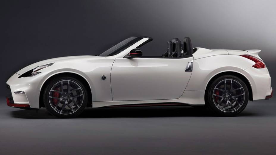 O modelo está sendo mostrado no Salão de Chicago para que seja medida a receptividade junto ao público | <a href="https://gutenberg.quatrorodas.abril.com.br/noticias/fabricantes/nissan-cria-versao-nismo-concept-370z-roadster-836560.shtml" rel="migration">Leia mais</a>