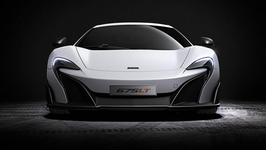 O 675LT acelera de 0 a 100 km/h em 2,9 segundos, 0,1s mais rápido do que o 650S | <a href="https://gutenberg.quatrorodas.abril.com.br/noticias/saloes/genebra-2015/mclaren-apresenta-675lt-840821.shtml" rel="migration">Leia mais</a>