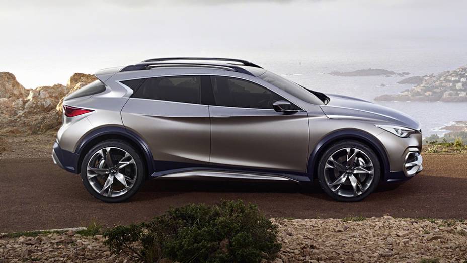 A identidade visual foi revista, de modo a seguir os padrões de outros modelos da Infiniti | <a href="https://gutenberg.quatrorodas.abril.com.br/noticias/saloes/genebra-2015/infiniti-mostra-qx30-concept-837863.shtml" rel="migration">Leia mais</a>