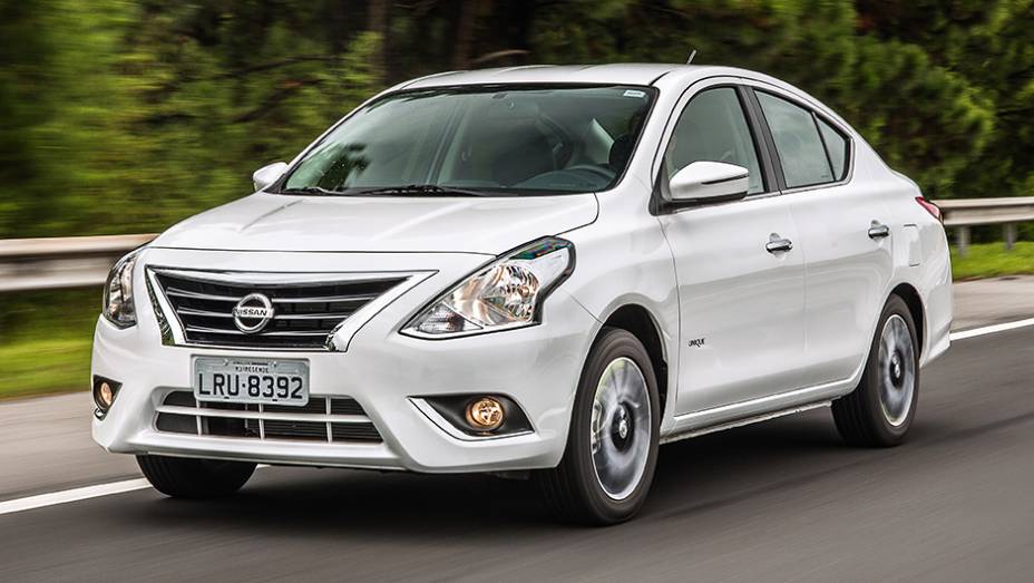 Já a versão Unique chega com a responsabilidade de ser a mais recheada do Novo Versa, acima da SL | <a href="https://gutenberg.quatrorodas.abril.com.br/noticias/fabricantes/nissan-new-versa-chega-lojas-dia-23-848082.shtml" rel="migration">Leia mais</a>