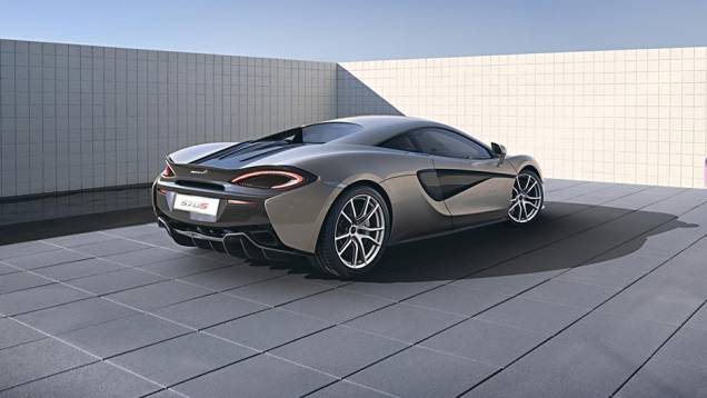 O 570S acelera de 0 a 100 km/h em 3,2 segundos, de 0 a 200 km/h em 9,5 segundos | <a href="https://gutenberg.quatrorodas.abril.com.br/noticias/saloes/new-york-2015/mclaren-570s-oficialmente-apresentado-852108.shtml" rel="migration">Leia mais</a> O 570S acelera de 0 a 100 km/h em 3,2 segundos, de 0 a 200 km/h em 9,5 segundos | <a href="https://gutenberg.quatrorodas.abril.com.br/noticias/saloes/new-york-2015/mclaren-570s-oficialmente-apresentado-852108.shtml" rel="migration">Leia mais</a>