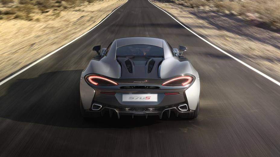 Rapidinho! Ele chega à velocidade máxima de 328 km/h | <a href="https://gutenberg.quatrorodas.abril.com.br/noticias/saloes/new-york-2015/mclaren-570s-oficialmente-apresentado-852108.shtml" rel="migration">Leia mais</a>