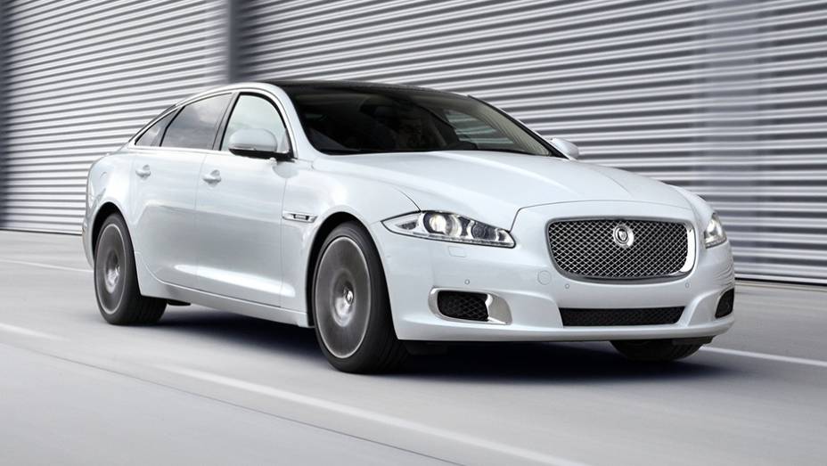 A tradicional Jaguar emplacou o sétimo lugar na lista, com o XJ (92,46%) | <a href="https://gutenberg.quatrorodas.abril.com.br/noticias/fabricantes/reino-unido-lexus-is-eleito-melhor-carro-857460.shtml" rel="migration">Leia mais</a>