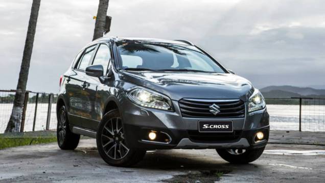 O S-Cross chega ao Brasil e substitui o SX4 na gama da Suzuki | <a href="https://gutenberg.quatrorodas.abril.com.br/noticias/fabricantes/suzuki-s-cross-chega-r-74-900-858040.shtml" rel="migration">Leia mais</a> O S-Cross chega ao Brasil e substitui o SX4 na gama da Suzuki | <a href="https://gutenberg.quatrorodas.abril.com.br/noticias/fabricantes/suzuki-s-cross-chega-r-74-900-858040.shtml" rel="migration">Leia mais</a>