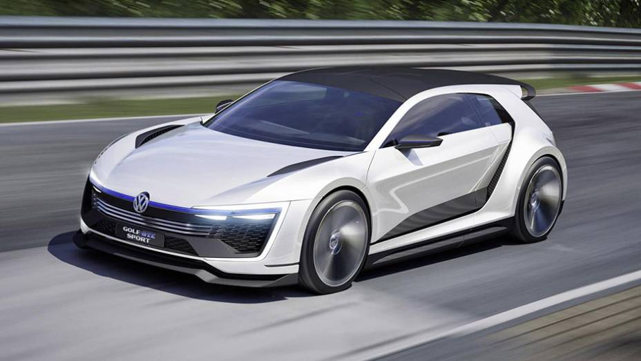 Tem cara de Scirocco, mas este é, na verdade, um Golf conceitual: o GTE Sport concept | <a href="https://gutenberg.quatrorodas.abril.com.br/noticias/fabricantes/volkswagen-golf-gte-sport-concept-abusa-futurismo-864842.shtml" rel="migration">Leia mais</a>