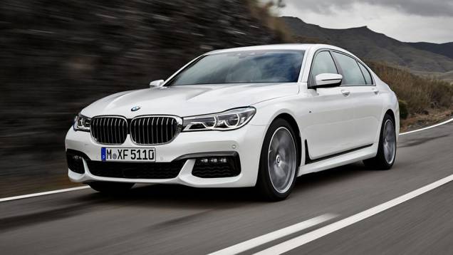 A reestilização do Série 7 prima pela evolução, e não por alterações sensíveis no design | <a href="https://gutenberg.quatrorodas.abril.com.br/noticias/fabricantes/bmw-mantem-alto-padrao-novo-serie-7-874860.shtml" rel="migration">Leia mais</a> A reestilização do Série 7 prima pela evolução, e não por alterações sensíveis no design | <a href="https://gutenberg.quatrorodas.abril.com.br/noticias/fabricantes/bmw-mantem-alto-padrao-novo-serie-7-874860.shtml" rel="migration">Leia mais</a>