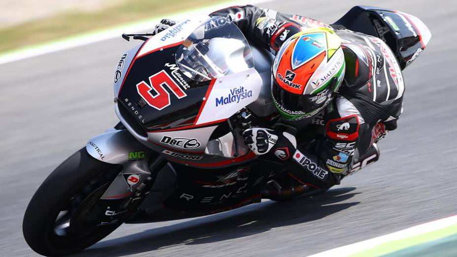 O francês Johann Zarco foi o vencedor da Moto2 na Catalunha | <a href="https://gutenberg.quatrorodas.abril.com.br/moto/galerias/competicoes/motogp-2015-catalunha-876720.shtml" rel="migration">Leia mais</a>