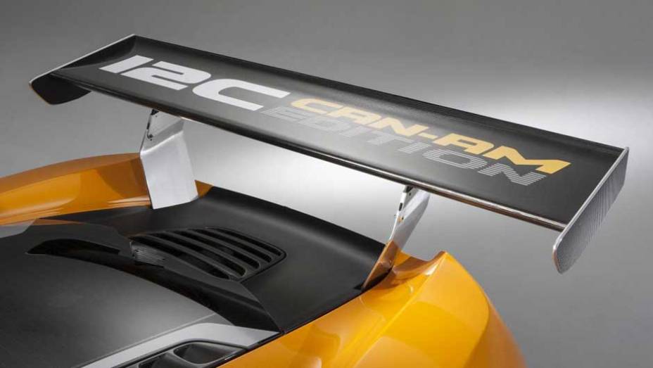 O MP4-12C Can-Am é um exemplar único e não deve ser produzido em série tão cedo... | <a href="https://gutenberg.quatrorodas.abril.com.br/noticias/fabricantes/mclaren-exibe-nova-versao-mp4-12c-697456.shtml" rel="migration">Leia mais</a>