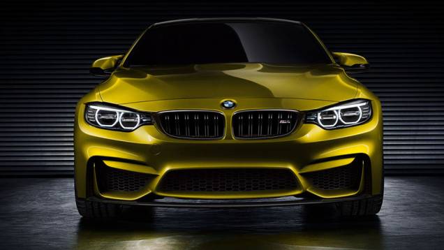 O estilo agressivo é escancarado na frente, que tem para-choques com entradas de ar maiores e tomada de ar no capô | <a href="https://gutenberg.quatrorodas.abril.com.br/noticias/fabricantes/bmw-mostra-fotos-concept-m4-750070.shtml" rel="migration">Leia mais</a> O estilo agressivo é escancarado na frente, que tem para-choques com entradas de ar maiores e tomada de ar no capô | <a href="https://gutenberg.quatrorodas.abril.com.br/noticias/fabricantes/bmw-mostra-fotos-concept-m4-750070.shtml" rel="migration">Leia mais</a>