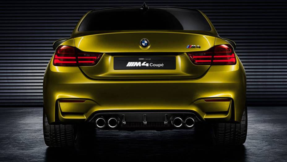 Este &eacute; o &acirc;ngulo que a maioria dos motoristas ver&aacute; o M4 e suas quatro sa&iacute;das de escape | <a href="https://gutenberg.quatrorodas.abril.com.br/noticias/fabricantes/bmw-mostra-fotos-concept-m4-750070.shtml" rel="migration">Leia mais</a>