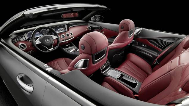 A chegada do modelo às concessionárias europeias está prevista para o segundo trimestre de 2016 <a href="https://gutenberg.quatrorodas.abril.com.br/noticias/fabricantes/mercedes-benz-resgata-antiga-tradicao-classe-s-cabriolet-901700.shtml" target="_blank" rel="migration">Leia mais</a> A chegada do modelo às concessionárias europeias está prevista para o segundo trimestre de 2016 <a href="https://gutenberg.quatrorodas.abril.com.br/noticias/fabricantes/mercedes-benz-resgata-antiga-tradicao-classe-s-cabriolet-901700.shtml" target="_blank" rel="migration">Leia mais</a>