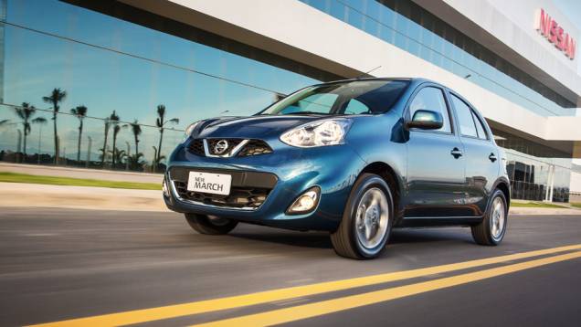As principais mudanças foram feitas na frente, que ganhou a nova identidade visual da Nissan | <a href="https://gutenberg.quatrorodas.abril.com.br/carros/lancamentos/nissan-new-march-782972.shtml" rel="migration">Leia mais</a> As principais mudanças foram feitas na frente, que ganhou a nova identidade visual da Nissan | <a href="https://gutenberg.quatrorodas.abril.com.br/carros/lancamentos/nissan-new-march-782972.shtml" rel="migration">Leia mais</a>