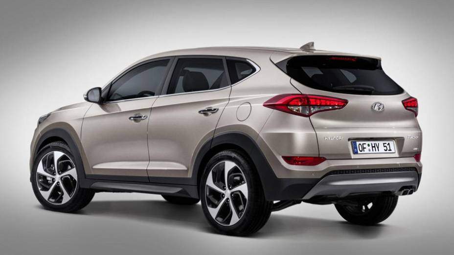 Novas informações sobre conteúdo e motorizações devem ser reveladas pela marca antes do Salão de Genebra, em março | <a href="https://gutenberg.quatrorodas.abril.com.br/noticias/saloes/genebra-2015/nova-tucson-finalmente-revelada-837100.shtml" rel="migration">Leia mais</a> | <a href="" rel="migration"></a>