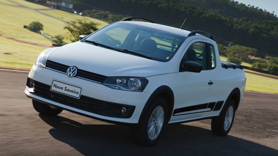 Esta &eacute; a vers&atilde;o Trooper, que deixou de lado as (pol&ecirc;micas) rodas de a&ccedil;o pretas | <a href="https://gutenberg.quatrorodas.abril.com.br/carros/lancamentos/vw-saveiro-2014-738896.shtml" rel="migration">Leia mais</a>