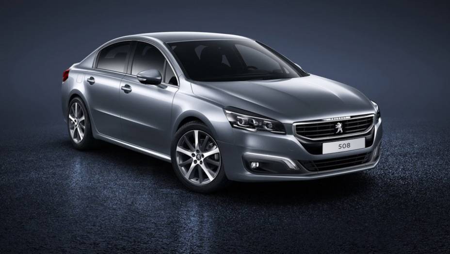 Quase quatro anos após seu lançamento, a Peugeot faz a primeira reestilização no 508 | <a href="https://gutenberg.quatrorodas.abril.com.br/noticias/saloes/paris-2014/peugeot-muda-visual-508-786474.shtml" rel="migration">Leia mais</a>