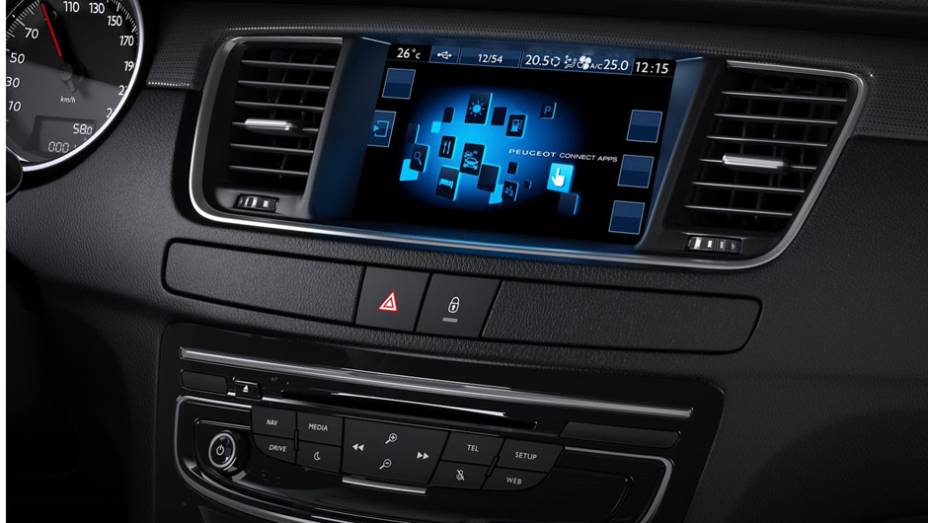 Pela central multimídia é possível acessar vários aplicativos, graças ao Peugeot Connect App | <a href="https://gutenberg.quatrorodas.abril.com.br/noticias/saloes/paris-2014/peugeot-muda-visual-508-786474.shtml" rel="migration">Leia mais</a> Pela central multimídia é possível acessar vários aplicativos, graças ao Peugeot Connect App | <a href="https://gutenberg.quatrorodas.abril.com.br/noticias/saloes/paris-2014/peugeot-muda-visual-508-786474.shtml" rel="migration">Leia mais</a>