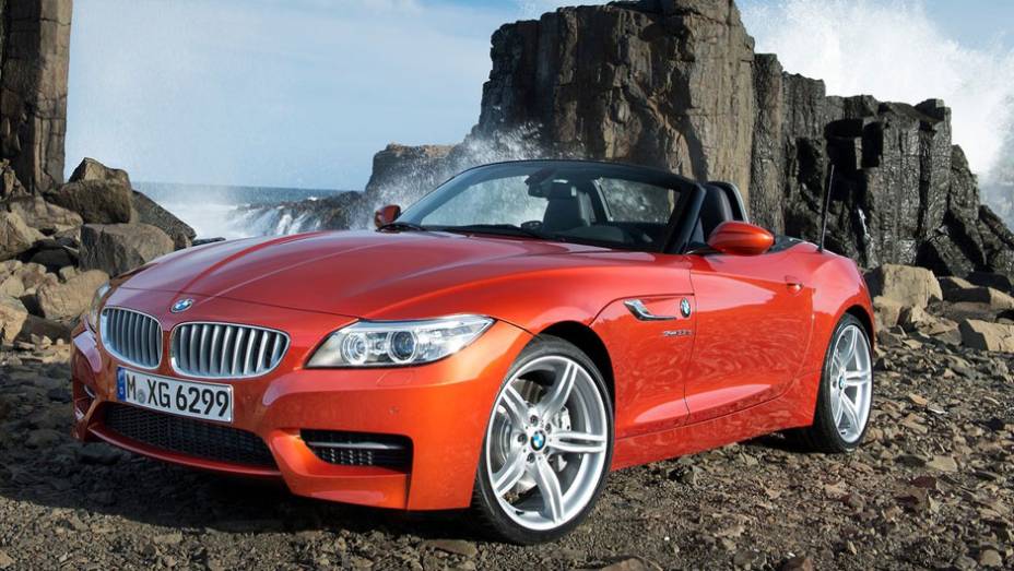 BMW Z4 Roadster 2014 | <a href="https://gutenberg.quatrorodas.abril.com.br/saloes/detroit/2013/bmw-z4-730389.shtml" rel="migration">Leia mais</a>