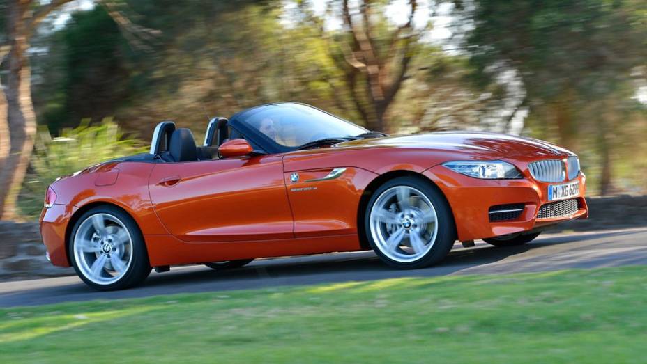 BMW Z4 Roadster 2014 | <a href="https://gutenberg.quatrorodas.abril.com.br/saloes/detroit/2013/bmw-z4-730389.shtml" rel="migration">Leia mais</a>