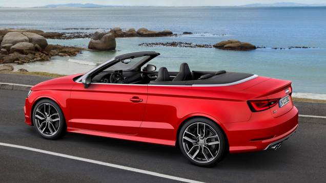 Segundo a Audi, são necessários 18 segundos para a capota se recolher automaticamente | <a href="https://gutenberg.quatrorodas.abril.com.br/noticias/saloes/genebra-2014/audi-revela-novo-s3-cabriolet-773912.shtml" rel="migration">Leia mais</a> Segundo a Audi, são necessários 18 segundos para a capota se recolher automaticamente | <a href="https://gutenberg.quatrorodas.abril.com.br/noticias/saloes/genebra-2014/audi-revela-novo-s3-cabriolet-773912.shtml" rel="migration">Leia mais</a>