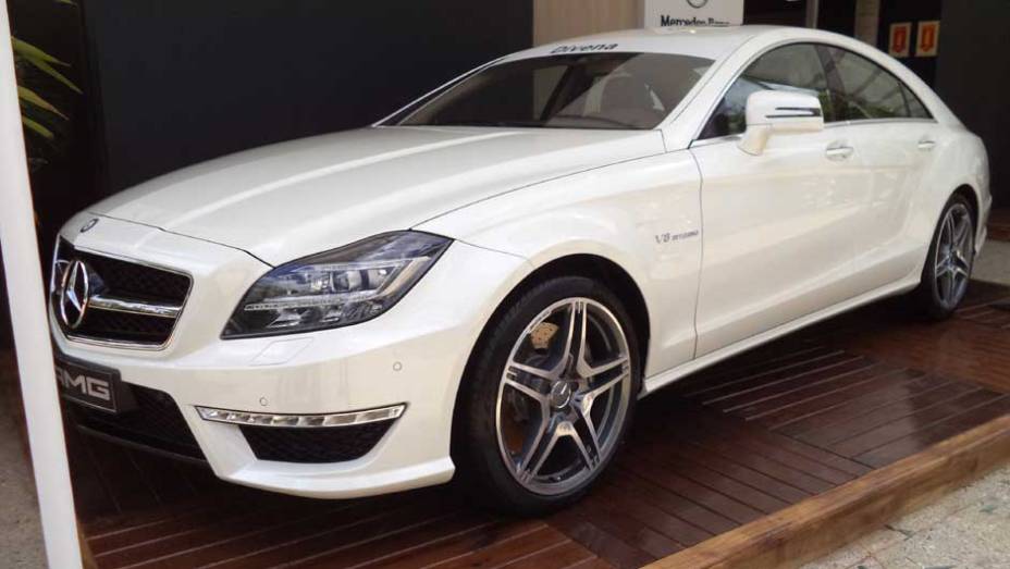 Nada de novo Classe S: o CLS 63 AMG está no espaço da Mercedes-Benz, representado pela revenda Divena | <a href="https://gutenberg.quatrorodas.abril.com.br/noticias/fabricantes/auto-premium-show-abre-portas-sp-760626.shtml" rel="migration">Leia mais</a>