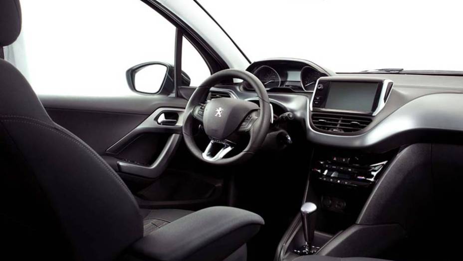 O belo painel traz uma tela touchscreen de sete polegadas na versão Griffe | <a href="https://gutenberg.quatrorodas.abril.com.br/carros/lancamentos/peugeot-208-736576.shtml" rel="migration">Leia mais</a>