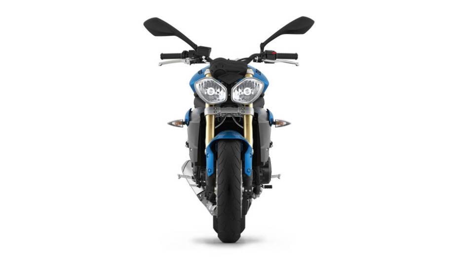 O objetivo da motocicleta, remodelada, é oferecer experiência de pilotagem, com muito desempenho e diversão | <a href="%20https://gutenberg.quatrorodas.abril.com.br/moto/noticias/triumph-lanca-daytona-675r-street-triple-741449.shtml" rel="migration">Leia mais</a>