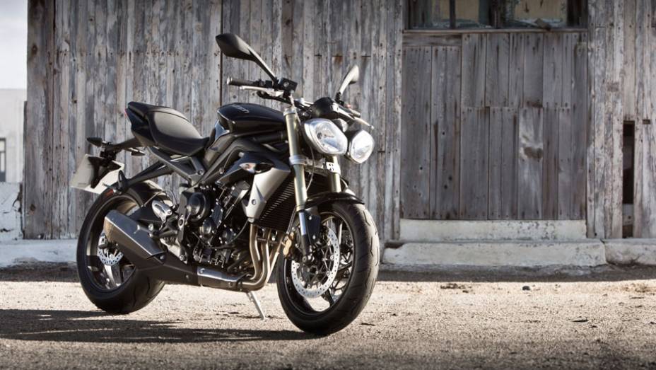 Triumph apresenta Street Triple 675 no Brasil | <a href="https://gutenberg.quatrorodas.abril.com.br/moto/noticias/triumph-lanca-daytona-675r-street-triple-741449.shtml" rel="migration">Leia mais</a>