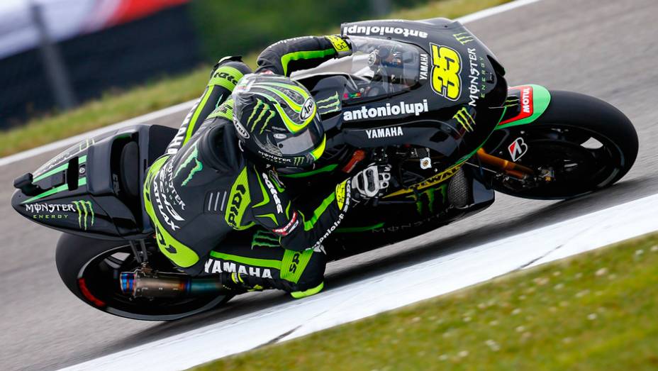 Cal Crutchlow conquistou a primeira pole da carreira em Assen | <a href="https://gutenberg.quatrorodas.abril.com.br/moto/noticias/motogp-crutchlow-conquista-pole-assen-745300.shtml" rel="migration">Leia mais</a>