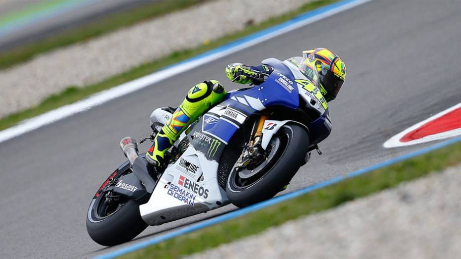 Valentino Rossi conquistou o quarto melhor tempo | <a href="https://gutenberg.quatrorodas.abril.com.br/moto/noticias/motogp-crutchlow-conquista-pole-assen-745300.shtml" rel="migration">Leia mais</a>