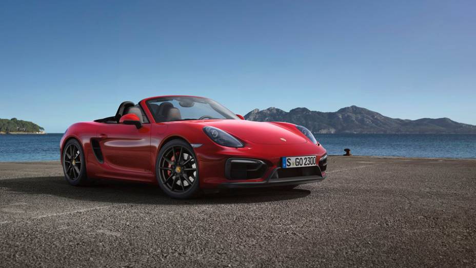 Outra novidade é o sistema de amortecimento eletrônico. | <a href="https://gutenberg.quatrorodas.abril.com.br/noticias/fabricantes/porsche-lanca-boxster-gts-cayman-gts-777156.shtml" rel="migration">Leia mais</a>