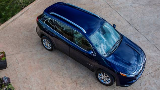 | <a href="https://gutenberg.quatrorodas.abril.com.br/saloes/new-york/2013/jeep-cherokee-737016.shtml" rel="migration">Leia mais</a> | <a href="https://gutenberg.quatrorodas.abril.com.br/saloes/new-york/2013/jeep-cherokee-737016.shtml" rel="migration">Leia mais</a>