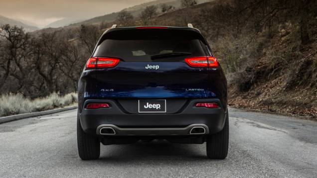 | <a href="https://gutenberg.quatrorodas.abril.com.br/saloes/new-york/2013/jeep-cherokee-737016.shtml" rel="migration">Leia mais</a> | <a href="https://gutenberg.quatrorodas.abril.com.br/saloes/new-york/2013/jeep-cherokee-737016.shtml" rel="migration">Leia mais</a>