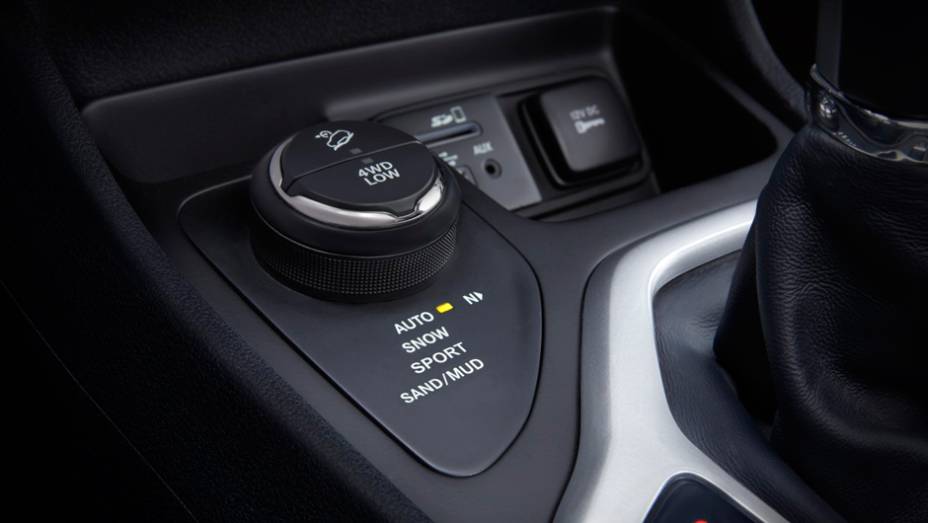 | <a href="https://gutenberg.quatrorodas.abril.com.br/saloes/new-york/2013/jeep-cherokee-737016.shtml" rel="migration">Leia mais</a>
