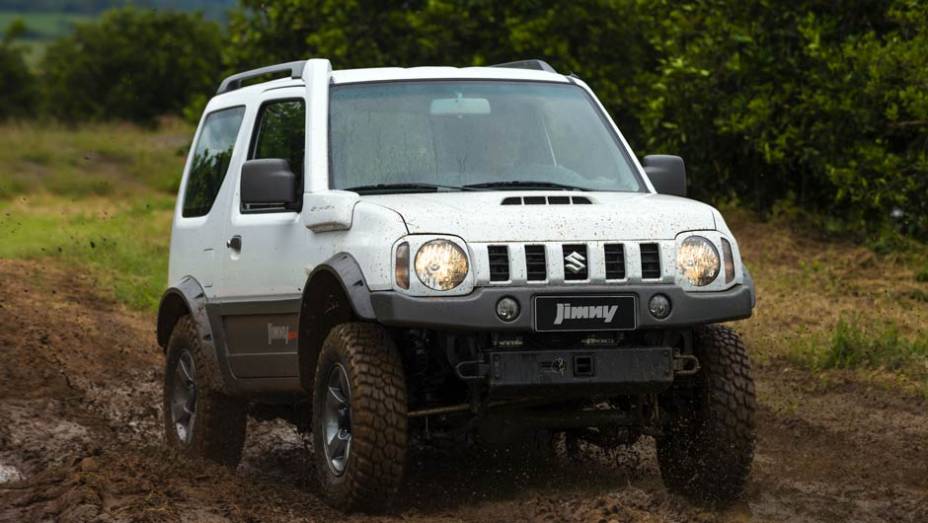 Em todas elas o motor será o mesmo 1.3 de 85 cv | <a href="https://gutenberg.quatrorodas.abril.com.br/carros/lancamentos/suzuki-jimny-734410.shtml" rel="migration">Leia mais</a>