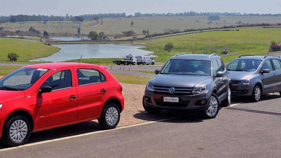 Sistema Park Assist II, opcional, ajuda o motorista a estacionar | <a href="https://gutenberg.quatrorodas.abril.com.br/carros/lancamentos/volkswagen-tiguan-640848.shtml" rel="migration">Leia mais</a>