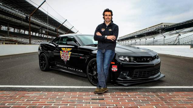 A Verizon Indycar Series apresentou seu novo Pace Car | <a href="https://gutenberg.quatrorodas.abril.com.br/noticias/fabricantes/f-indy-apresenta-seu-novo-pace-car-chevrolet-camaro-z-28-777840.shtml" rel="migration">Leia mais</a> A Verizon Indycar Series apresentou seu novo Pace Car | <a href="https://gutenberg.quatrorodas.abril.com.br/noticias/fabricantes/f-indy-apresenta-seu-novo-pace-car-chevrolet-camaro-z-28-777840.shtml" rel="migration">Leia mais</a>