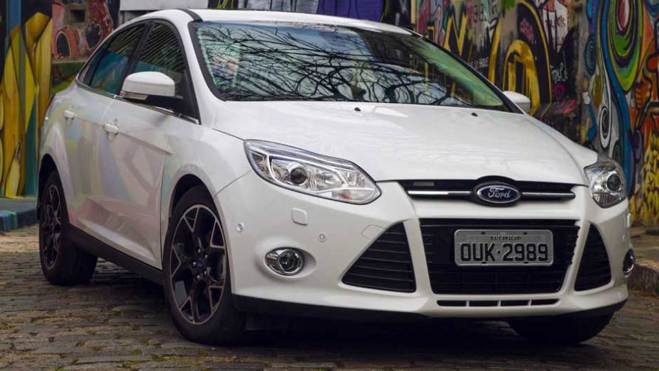 O motor Duratec é o primeiro flex do mundo com injeção direta de combustível | <a href="https://gutenberg.quatrorodas.abril.com.br/carros/lancamentos/novo-ford-focus-sedan-755333.shtml" rel="migration">Leia mais</a>