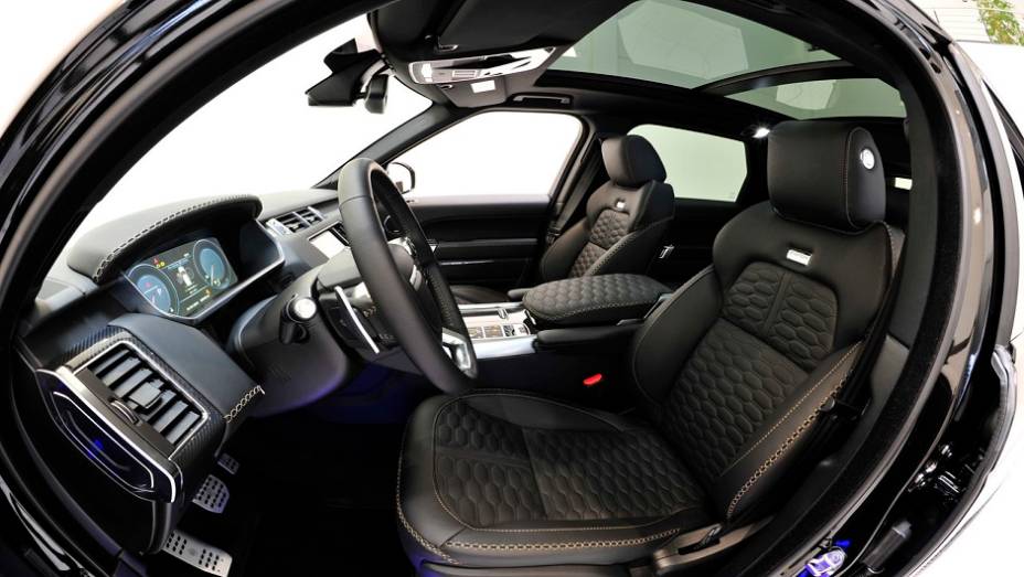 O tempo de aceleração de 0 a 100 km/h caiu de 7,2 para 6,9 segundos. | <a href="https://gutenberg.quatrorodas.abril.com.br/noticias/saloes/genebra-2014/brabus-mostrara-range-rover-sport-startech-genebra-774767.shtml" rel="migration">Leia mais</a>